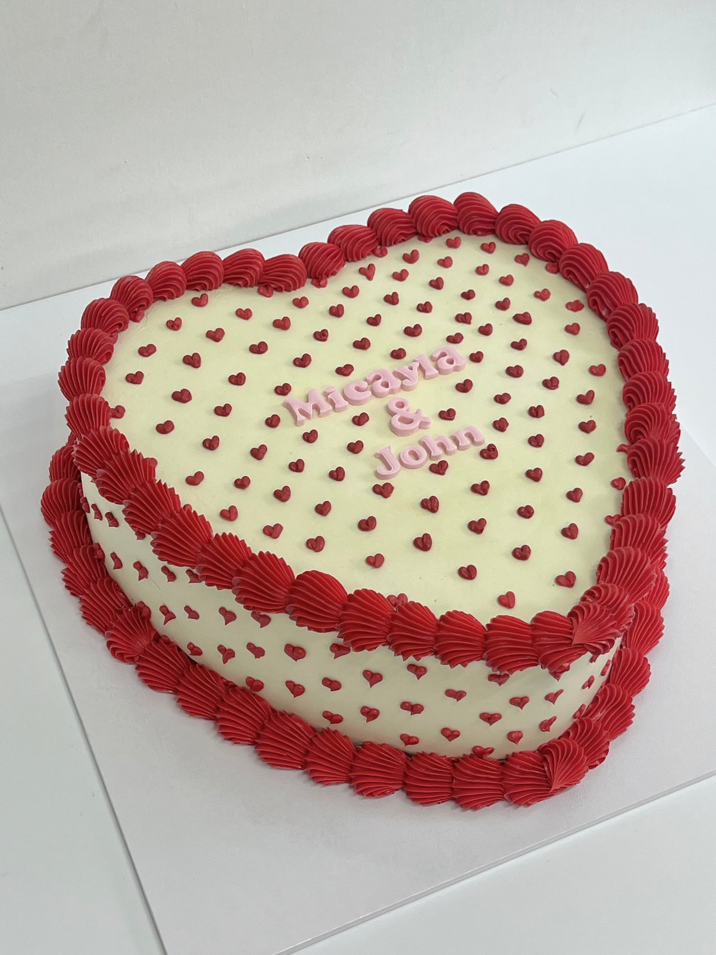 Border Heart Cake