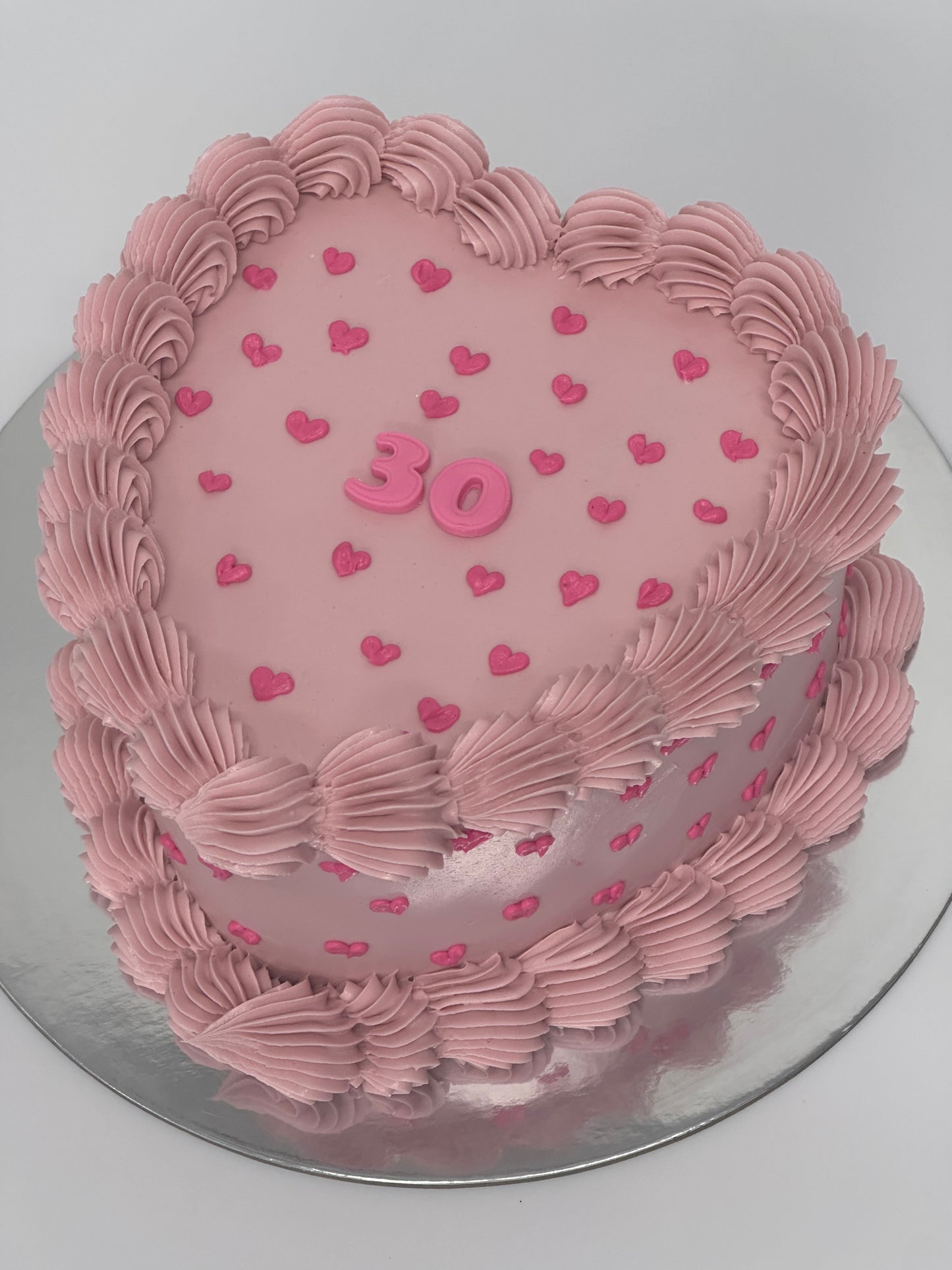 Border Heart Cake