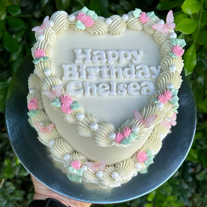 Pearly Rosette Vintage Cake