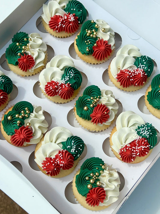 Traditional Christmas Cupcakes